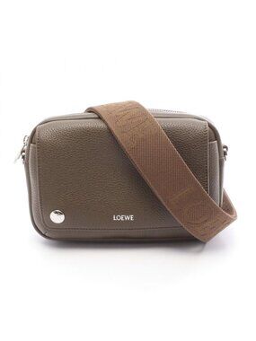 Loewe Shoulder Bag Pebble Small Burgundy Leather